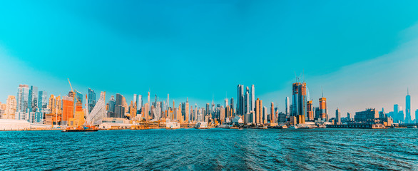 View from the water, from Hudson bay to Lower Manhattan. New York. - obrazy, fototapety, plakaty
