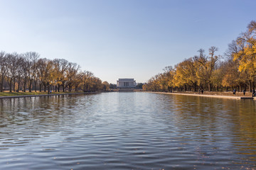 Fototapeta na wymiar Sunset landscapes of the Lincoln Memorial in Washington D.C. in autumn