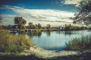 пруд,речка,река,небо,озеро.