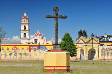 Cross on the churchyard of Ex Convento de San Gabriel (San Pedro Cholula), Mexico.