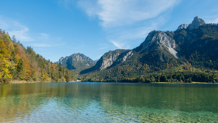 Fototapeta na wymiar The picturesque landscape of a mountain lake in Bavaria.