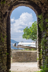 Albania samolot wrak zamek  © rpetryk