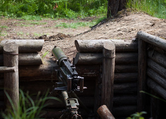 machine gun in the trench