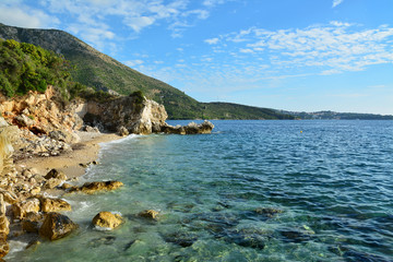 Fototapeta na wymiar piękne wybrzeże w Chorwacji, morze Adriatyckie, skały