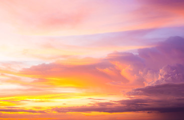 Obraz premium Colorful of the clouds and the sky at sunset,in twilight