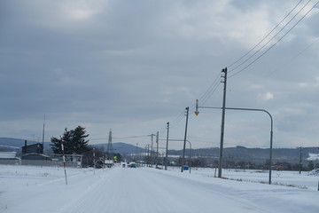 日本国北海道の雪のある冬の風景