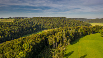 Fototapeta na wymiar Felder - Wald - Wiesen - Luftbild