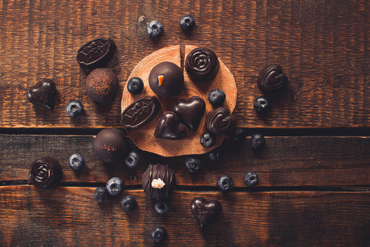 A big selection of beautiful truffels