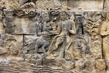 ジャワ島　ジョグジャカルタ　ボロブドゥール寺院遺跡　方形壇回廊　レリーフ