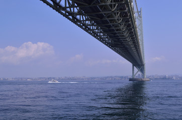 巨大橋