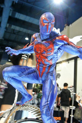 Obraz premium KUALA LUMPUR, MALAYSIA -APRIL 7, 2018: Selected focused of Marvel Comic action figure called Spider-man 2099. Futuristic Spider-man character. Action figures displayed by collector. 