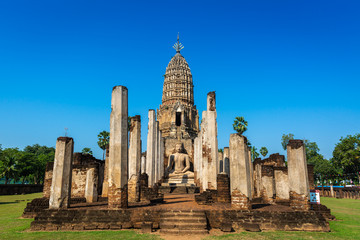 Obraz premium Phra Si Ratana Mahathat Chaliang temple in Sukhothai province, Thailand.