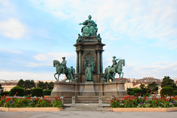 Fototapeta na wymiar Wien - Maria-Theresien-Denkmal