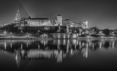 Fototapeta na wymiar Wawel w nocy B&W