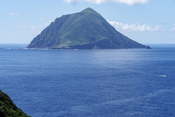 八丈島の八丈小島