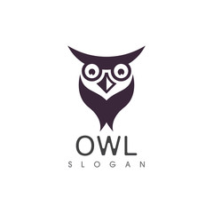 Naklejka premium Owl bird illustration logo template vector