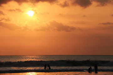 インドネシア　バリ島　クタ　サンセットビーチの夕焼け　