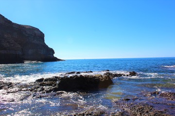 sea and rocks