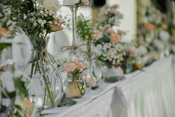 beautiful wedding table flower decoration