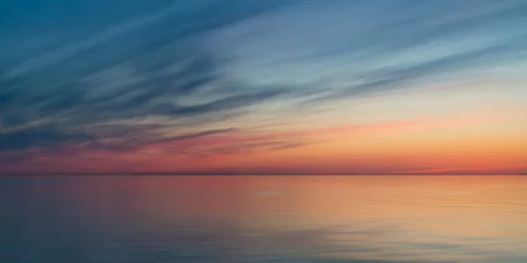 Foto op Plexiglas Long-exposure sunrise on the sea © Ivika