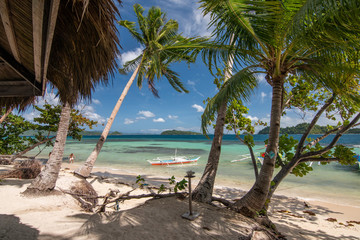 Island hopping stop on German island - Palawan, Philippines