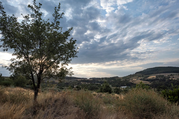 Obraz premium wschód słońca w parku przyrody Montesinho