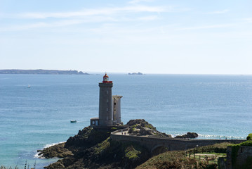 Fototapeta na wymiar the Petit Minou lighthouse on the Brittany coast