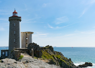 Fototapeta na wymiar the Petit Minou lighthouse on the Brittany coast