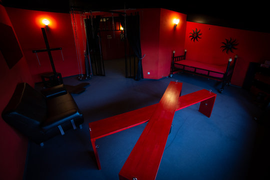 Fetisch BDSM Andreaskreuz SM Studio