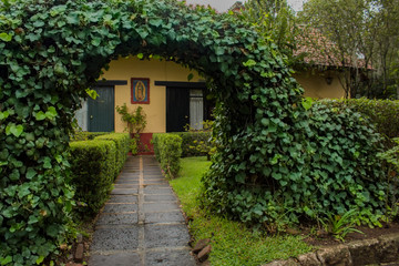 Casa de campo con jardin