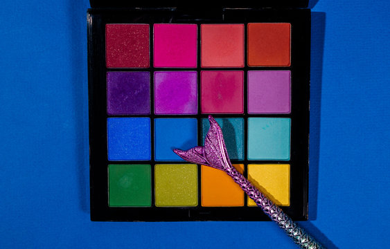 Palette of colored eyeshadows, close-up