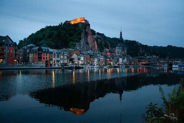 belgique Dinant citadelle collegiale nuit