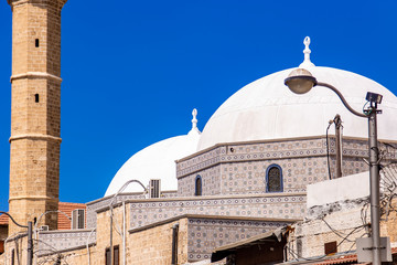 Fototapeta na wymiar The largest mosque al-mahmudiya in tel Aviv. Jaffa 