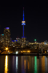 Fototapeta na wymiar Toronto skyline at night