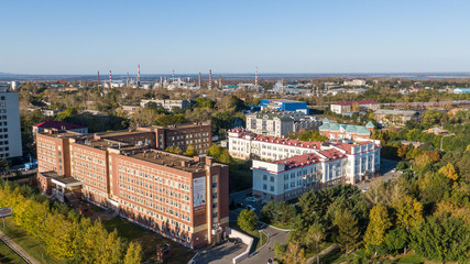 Fototapeta na wymiar Road clinical hospital in Khabarovsk top view. The Church of the Holy Martyr Grand Duchess Elizabeth in Khabarovsk in the summer on the territory of the railway hospital
