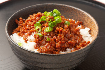 鶏そぼろご飯