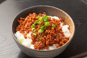 鶏そぼろご飯