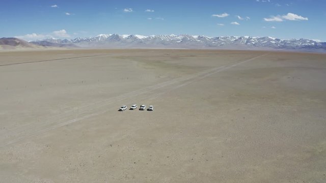 Tibet Plateau caravan