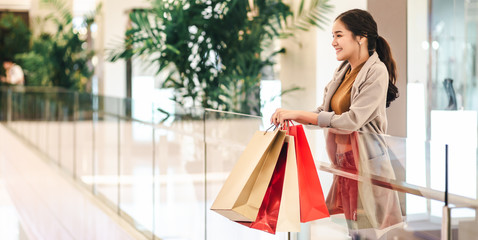 Shopping woman
