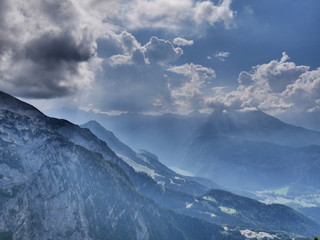 Fototapeta premium Berchtesgaden, Deutschland: Historischer Blick vom Obersalzberg auf den Königssee und die umgebenden Berge