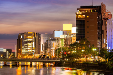 Naklejka premium Fukuoka Naka River sunset Yatai Food stall
