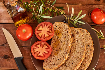 Bread with olive oil and tomato