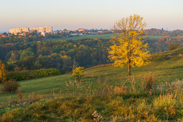 Fototapeta premium autumn landscape with mountains at sunrise