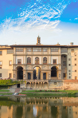 Fototapeta na wymiar Beautiful view of the Uffizi Gallery on the banks of the Arno River in Florence, Italy