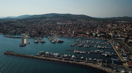 Obraz premium Aerial shot of the Vodice beach near the town of Sibenik,Croatia. A famous tourist destination on the Adriatic sea