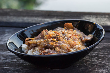 Rice topped with pork Korean style