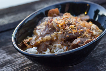 Rice topped with pork Korean style