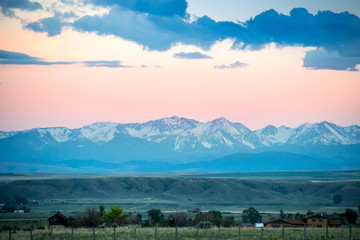 A beautiful overlooking view of nature in Three Forks, Montana - obrazy, fototapety, plakaty