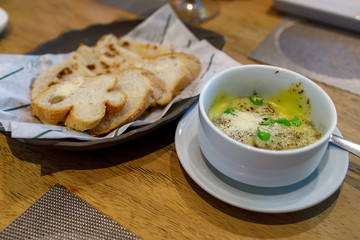 Bread with Laing dip