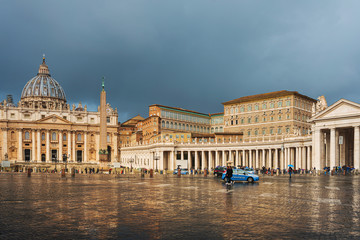 Obraz premium VATICAN CITY,VATICAN - January 18, 2018: Street view of Vatican city